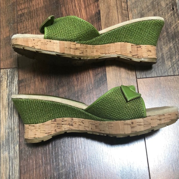 Slides - Picture 4 of 7